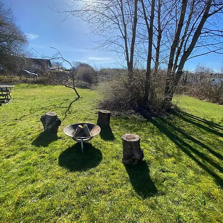 Naer Strand Oase Kort Gatur Fra Bonnerup * Glesborg